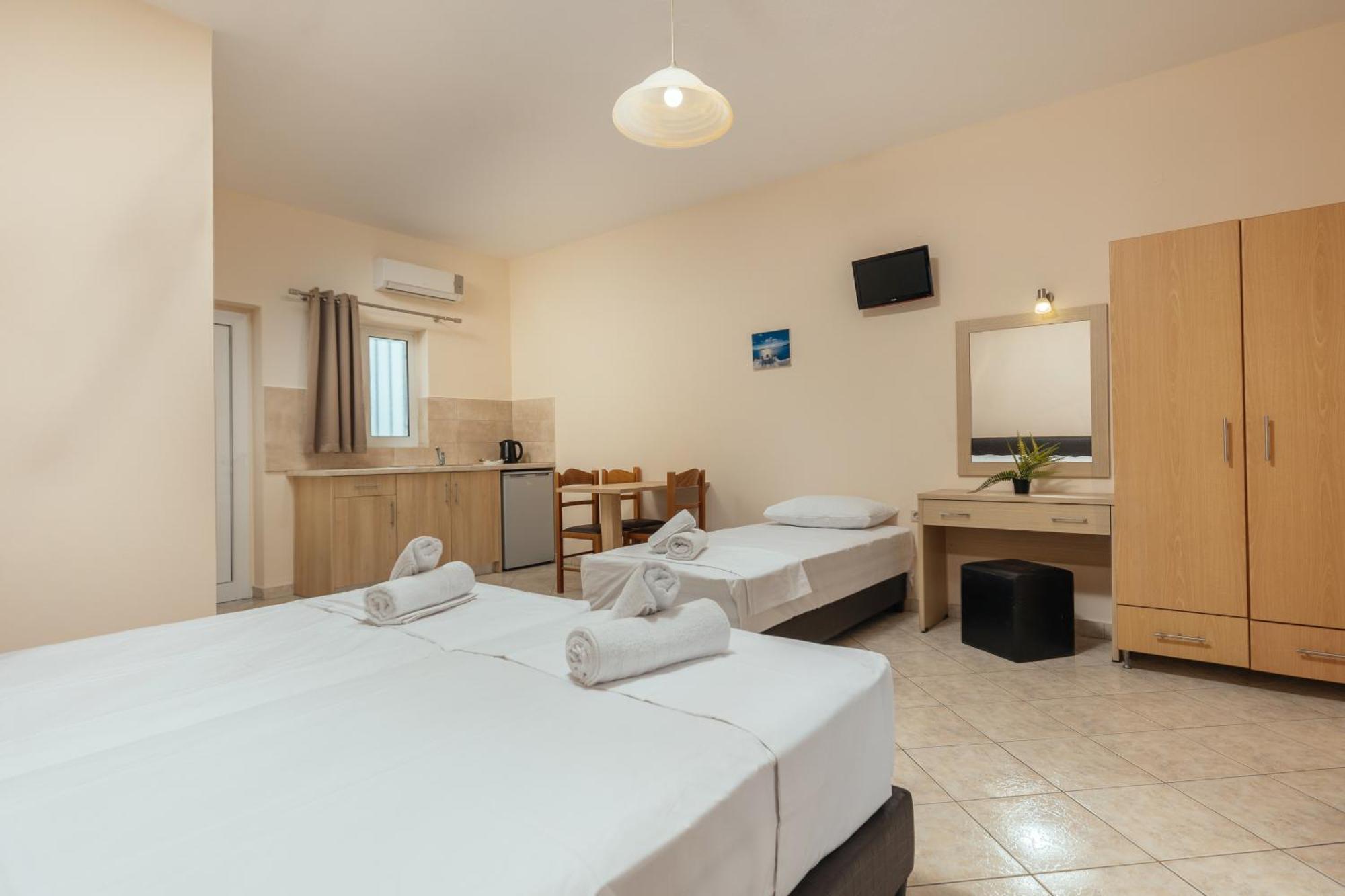 Yakinthos Hotel Лаганас Экстерьер фото